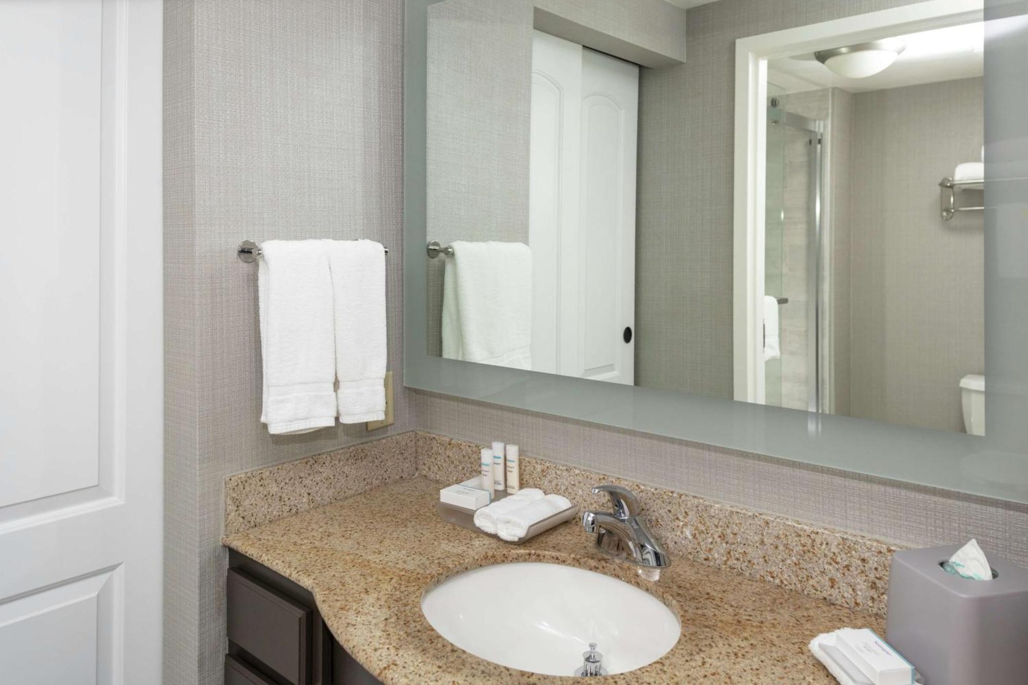 Homewood Suites By Hilton Columbia Exterior photo